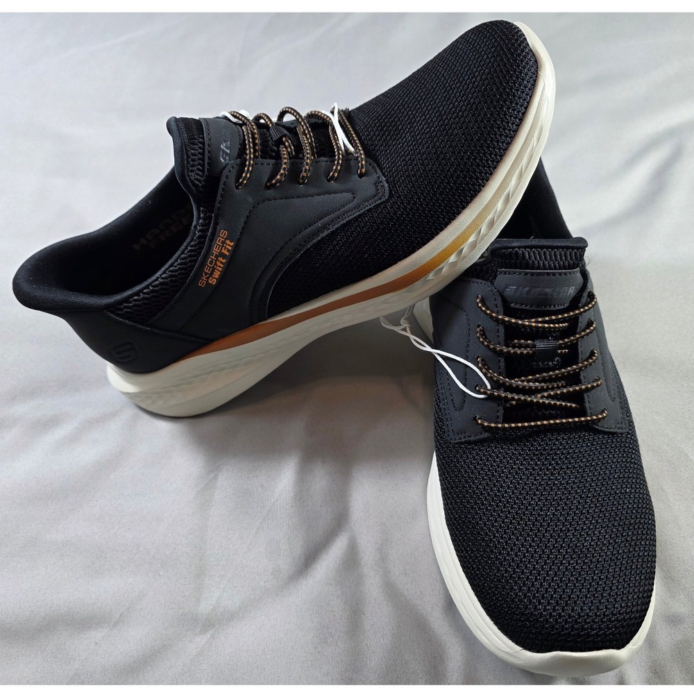 Skechers Swift Fit Sneaker Men Size 8 Black Hands Free Slip-ins NEW